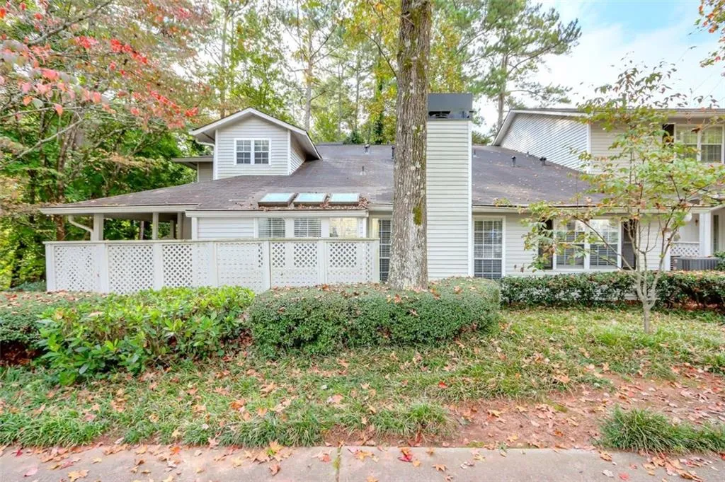 6802 Glenridge Drive Unit D, Sandy Springs, Georgia 30328, 1 Bedroom Bedrooms, ,1 BathroomBathrooms,Residential,Sold,6802 Glenridge Drive Unit D,6796275