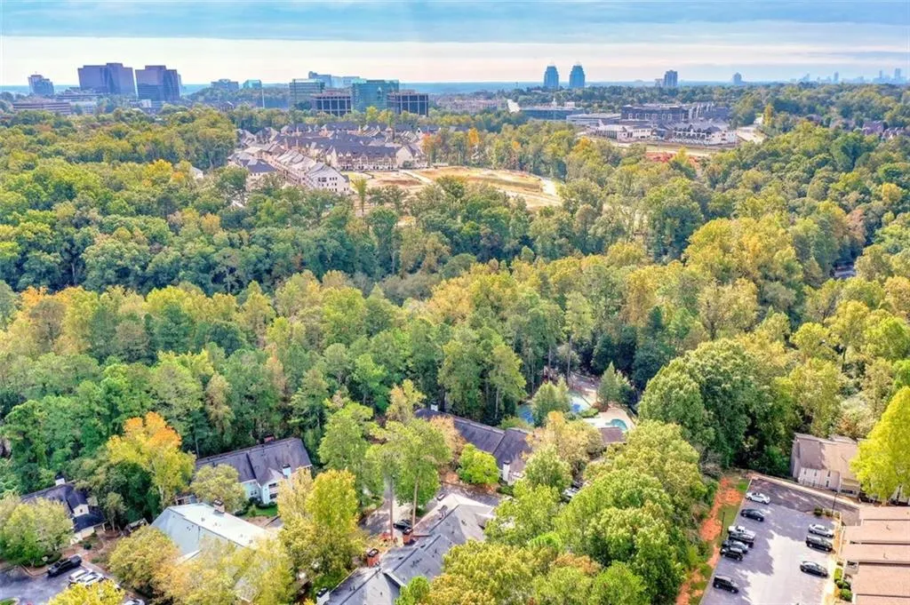 6802 Glenridge Drive Unit D, Sandy Springs, Georgia 30328, 1 Bedroom Bedrooms, ,1 BathroomBathrooms,Residential,Sold,6802 Glenridge Drive Unit D,6796275