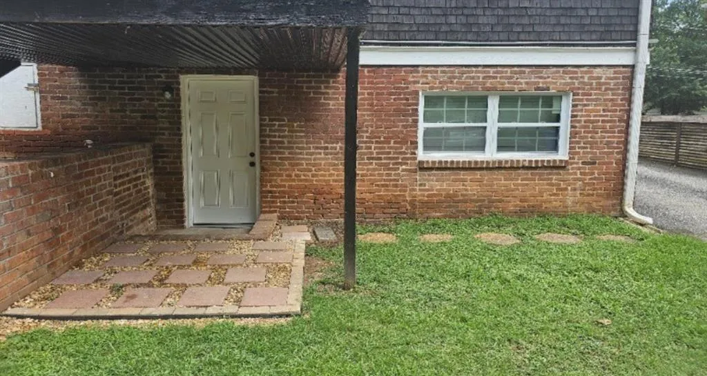 1008 State Street Nw, Atlanta, Georgia 30318, 7 Bedrooms Bedrooms, ,3 BathroomsBathrooms,Residential,For Sale,1008 State Street Nw,7646827