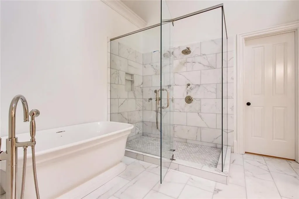 5059 Powers Ferry Road Nw, Atlanta, Georgia 30327, 5 Bedrooms Bedrooms, ,5 BathroomsBathrooms,Residential,Sold,5059 Powers Ferry Road Nw,6115765