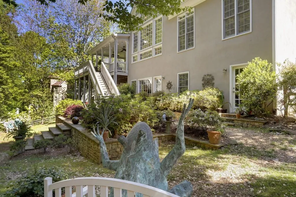 420 Laurel Chase Court, Atlanta, Georgia 30327, 5 Bedrooms Bedrooms, ,4 BathroomsBathrooms,Residential,Sold,420 Laurel Chase Court,5678619