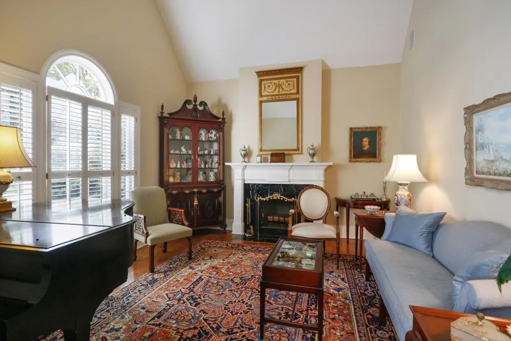 420 Laurel Chase Court, Atlanta, Georgia 30327, 5 Bedrooms Bedrooms, ,4 BathroomsBathrooms,Residential,Sold,420 Laurel Chase Court,5678619