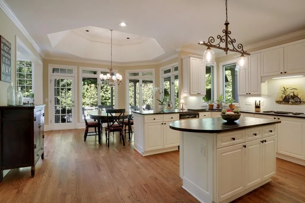 420 Laurel Chase Court, Atlanta, Georgia 30327, 5 Bedrooms Bedrooms, ,4 BathroomsBathrooms,Residential,Sold,420 Laurel Chase Court,5678619