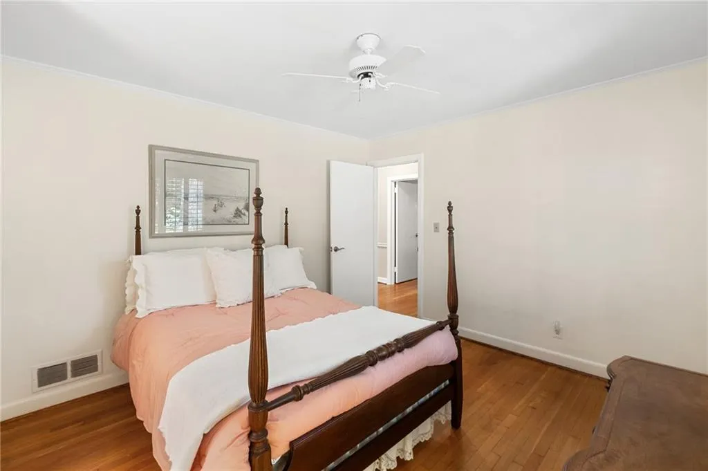 6875 Heathfield Drive, Sandy Springs, Georgia 30328, 5 Bedrooms Bedrooms, ,3 BathroomsBathrooms,Residential,Sold,6875 Heathfield Drive,7450337