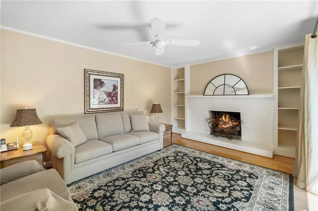 6875 Heathfield Drive, Sandy Springs, Georgia 30328, 5 Bedrooms Bedrooms, ,3 BathroomsBathrooms,Residential,Sold,6875 Heathfield Drive,7450337