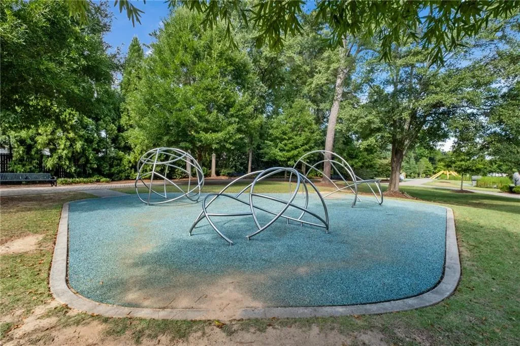 6875 Heathfield Drive, Sandy Springs, Georgia 30328, 5 Bedrooms Bedrooms, ,3 BathroomsBathrooms,Residential,Sold,6875 Heathfield Drive,7450337
