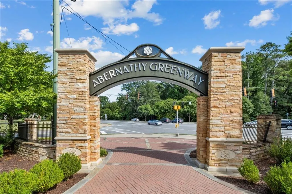 6875 Heathfield Drive, Sandy Springs, Georgia 30328, 5 Bedrooms Bedrooms, ,3 BathroomsBathrooms,Residential,Sold,6875 Heathfield Drive,7450337