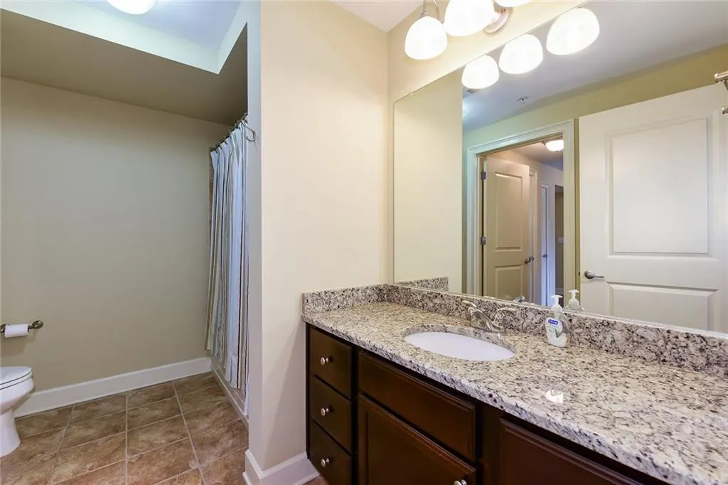 200 River Vista Drive Unit 401, Atlanta, Georgia 30339, 1 Bedroom Bedrooms, ,1 BathroomBathrooms,Residential,Sold,200 River Vista Drive Unit 401,5752027