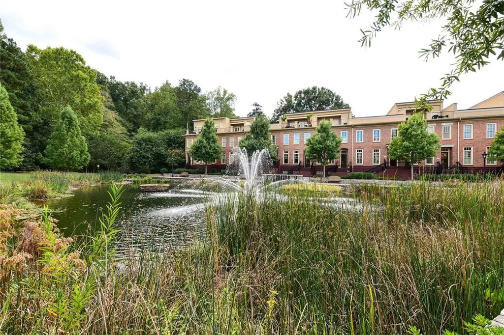 200 River Vista Drive Unit 401, Atlanta, Georgia 30339, 1 Bedroom Bedrooms, ,1 BathroomBathrooms,Residential,Sold,200 River Vista Drive Unit 401,5752027