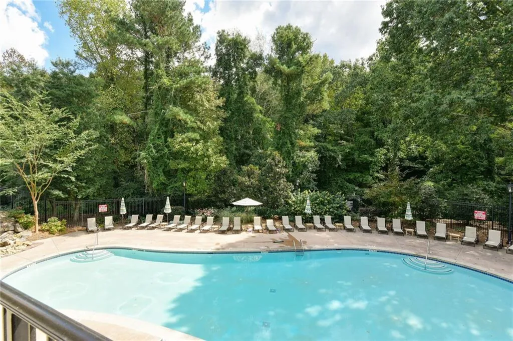 200 River Vista Drive Unit 401, Atlanta, Georgia 30339, 1 Bedroom Bedrooms, ,1 BathroomBathrooms,Residential,Sold,200 River Vista Drive Unit 401,5752027