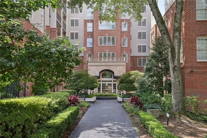 Welcome to The Manor House's inviting courtyard.