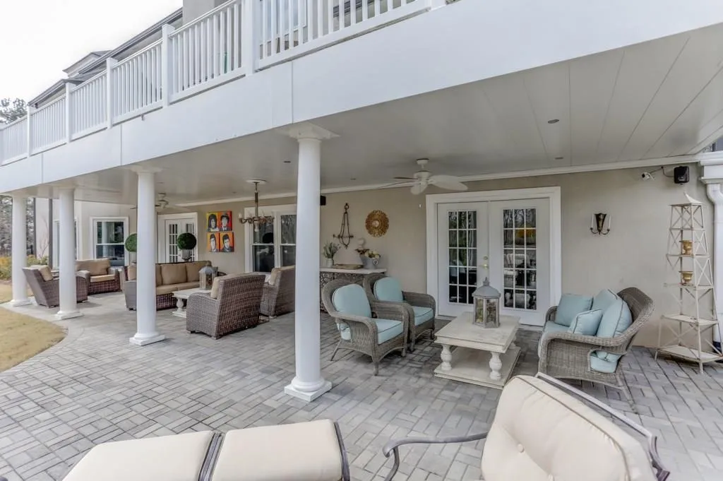 5775 De Claire Court, Atlanta, Georgia 30328, 5 Bedrooms Bedrooms, ,5 BathroomsBathrooms,Residential,Sold,5775 De Claire Court,6124352