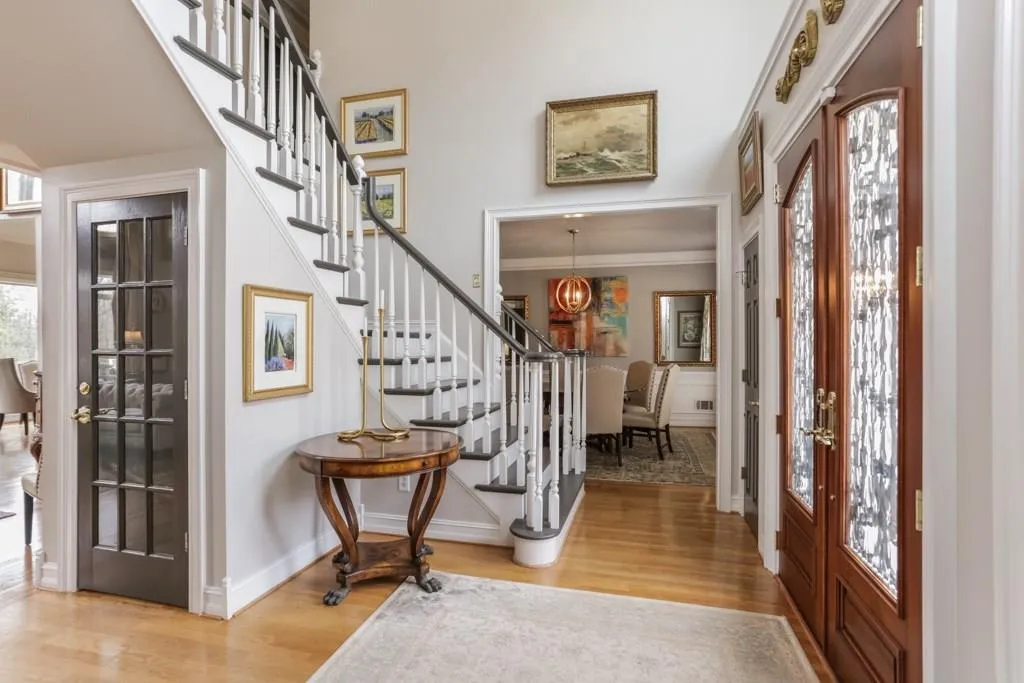 5775 De Claire Court, Atlanta, Georgia 30328, 5 Bedrooms Bedrooms, ,5 BathroomsBathrooms,Residential,Sold,5775 De Claire Court,6124352