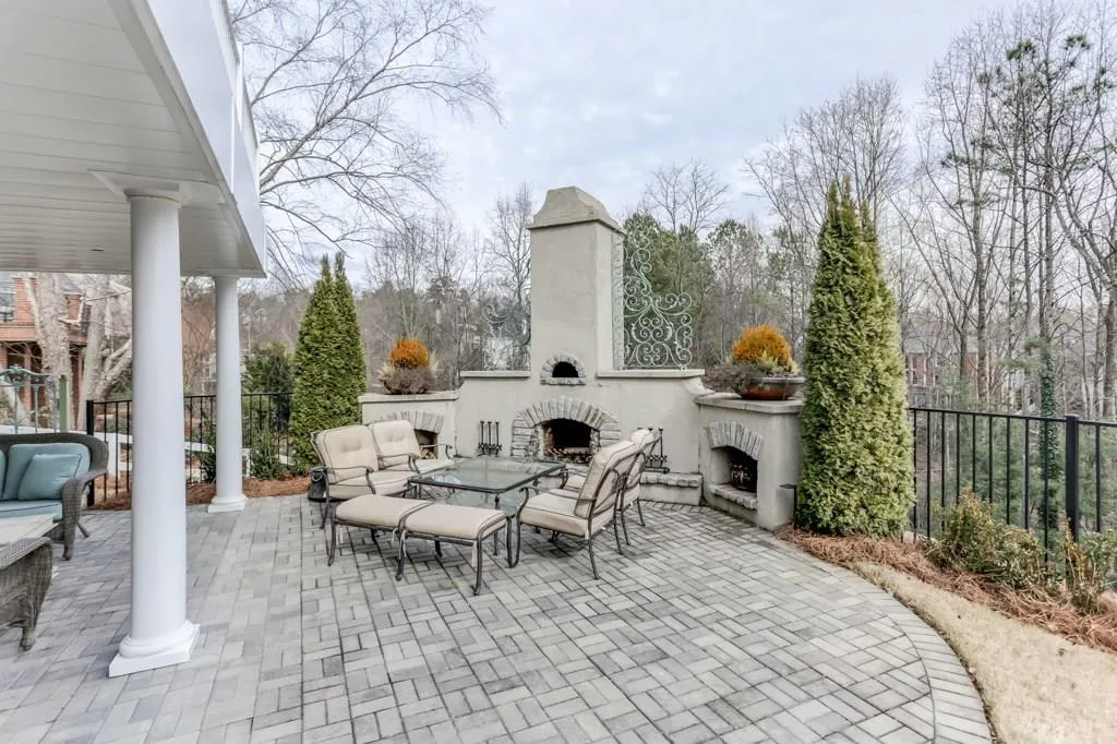 5775 De Claire Court, Atlanta, Georgia 30328, 5 Bedrooms Bedrooms, ,5 BathroomsBathrooms,Residential,Sold,5775 De Claire Court,6124352