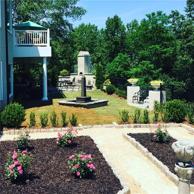 5775 De Claire Court, Atlanta, Georgia 30328, 5 Bedrooms Bedrooms, ,5 BathroomsBathrooms,Residential,Sold,5775 De Claire Court,6124352