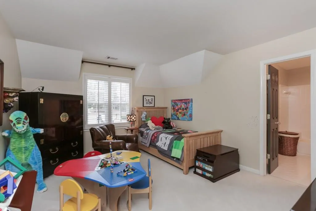 5775 De Claire Court, Atlanta, Georgia 30328, 5 Bedrooms Bedrooms, ,5 BathroomsBathrooms,Residential,Sold,5775 De Claire Court,6124352