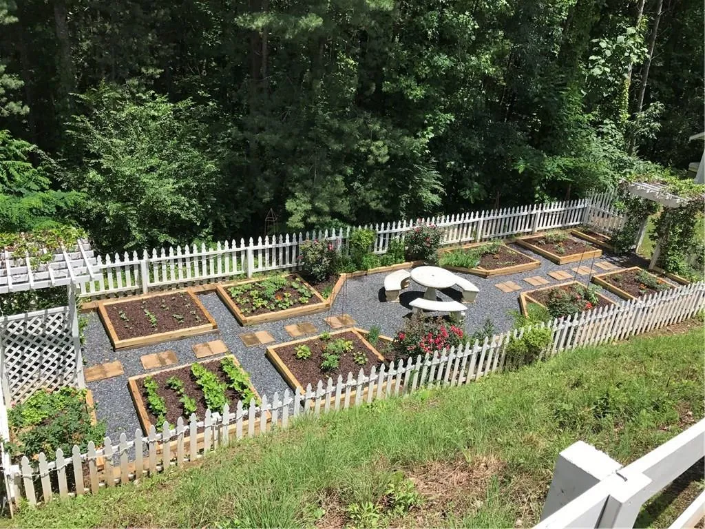 5775 De Claire Court, Atlanta, Georgia 30328, 5 Bedrooms Bedrooms, ,5 BathroomsBathrooms,Residential,Sold,5775 De Claire Court,6124352