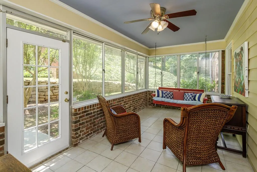 440 River Valley Road, Sandy Springs, Georgia 30328, 4 Bedrooms Bedrooms, ,3 BathroomsBathrooms,Residential,Sold,440 River Valley Road,6025932
