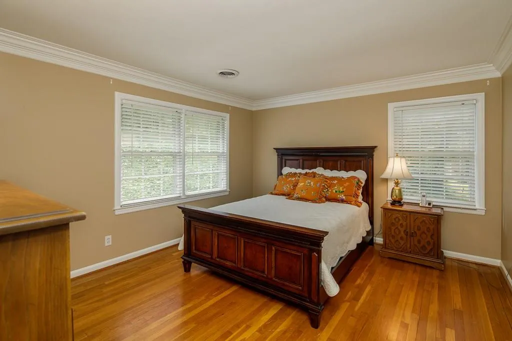 440 River Valley Road, Sandy Springs, Georgia 30328, 4 Bedrooms Bedrooms, ,3 BathroomsBathrooms,Residential,Sold,440 River Valley Road,6025932