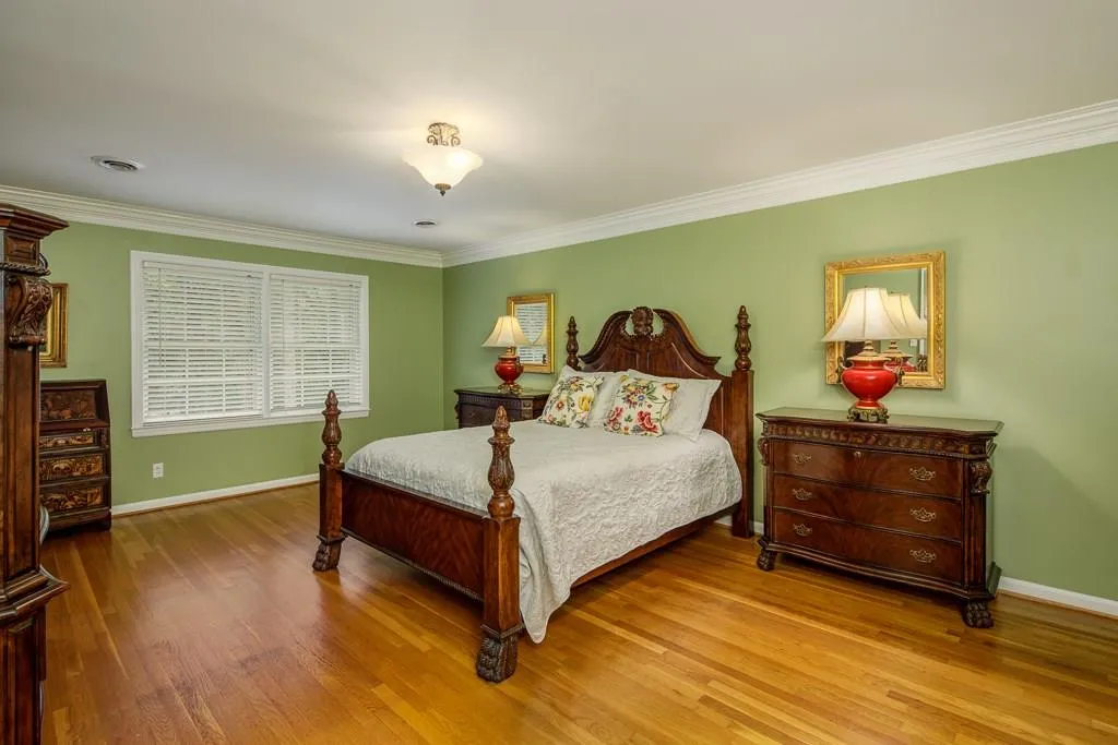 440 River Valley Road, Sandy Springs, Georgia 30328, 4 Bedrooms Bedrooms, ,3 BathroomsBathrooms,Residential,Sold,440 River Valley Road,6025932