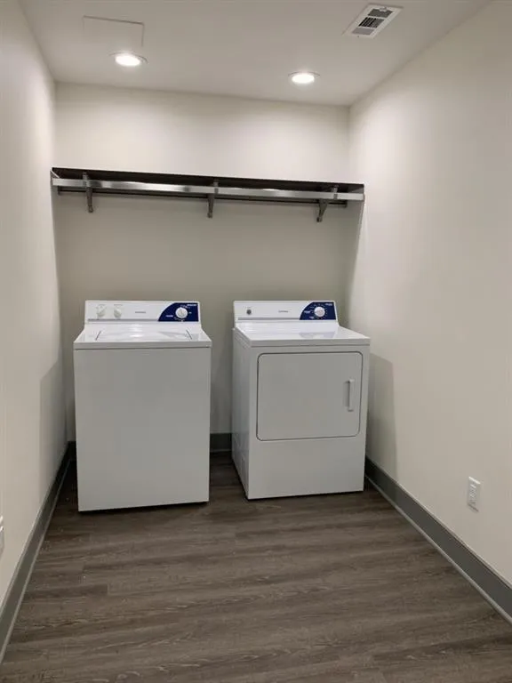 405 Wedgewood Way, Sandy Springs, Georgia 30350, 3 Bedrooms Bedrooms, ,3 BathroomsBathrooms,Residential,Sold,405 Wedgewood Way,6645949