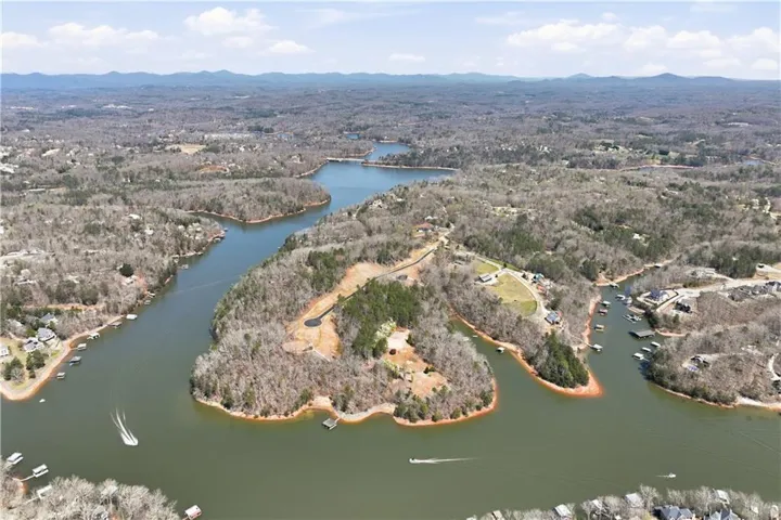 6263 Grant Harbor Drive, Gainesville, Georgia 30506