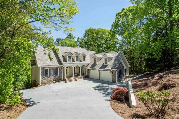 31 Rocky Circle Ne, White, Georgia 30184
