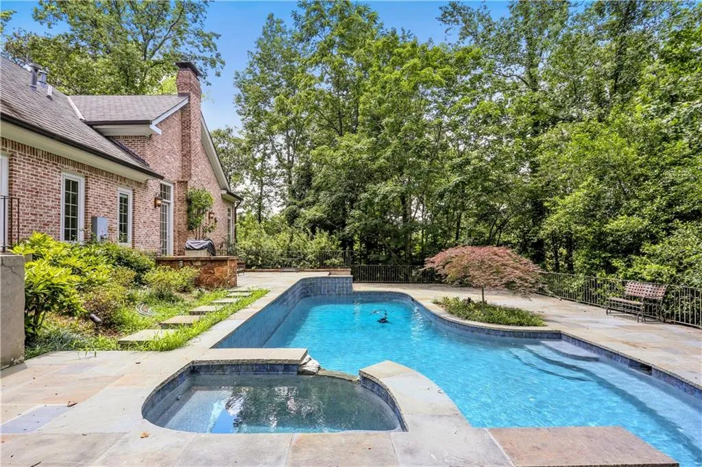 2350 W Wesley Road Nw, Atlanta, Georgia 30327, 3 Bedrooms Bedrooms, ,4 BathroomsBathrooms,Residential,Sold,2350 W Wesley Road Nw,5869661