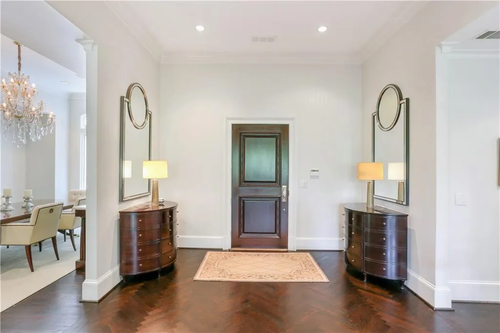 2350 W Wesley Road Nw, Atlanta, Georgia 30327, 3 Bedrooms Bedrooms, ,4 BathroomsBathrooms,Residential,Sold,2350 W Wesley Road Nw,5869661