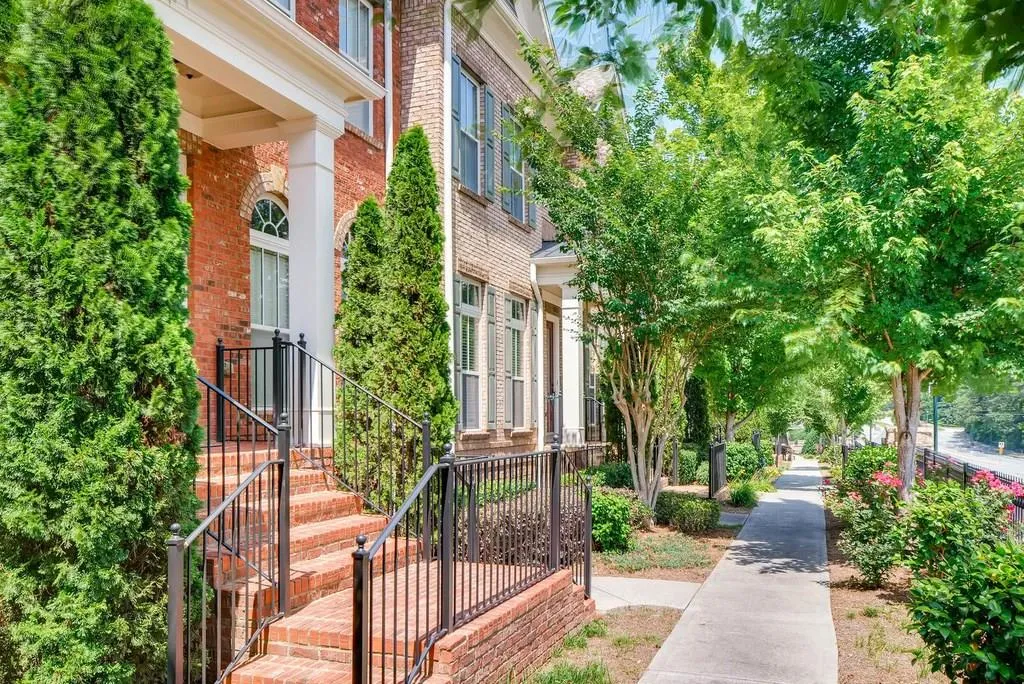 343 Alderwood Lane Unit 0, Sandy Springs, Georgia 30328, 4 Bedrooms Bedrooms, ,4 BathroomsBathrooms,Residential,Sold,343 Alderwood Lane Unit 0,6030666