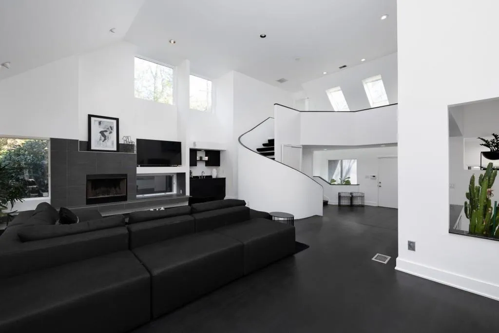 33 Spring Oaks Court, Atlanta, Georgia 30327, 5 Bedrooms Bedrooms, ,7 BathroomsBathrooms,Residential,Sold,33 Spring Oaks Court,7010218