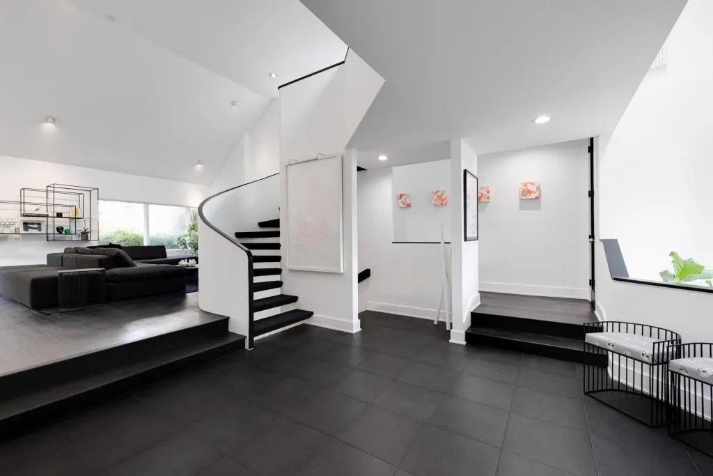 33 Spring Oaks Court, Atlanta, Georgia 30327, 5 Bedrooms Bedrooms, ,7 BathroomsBathrooms,Residential,Sold,33 Spring Oaks Court,7010218