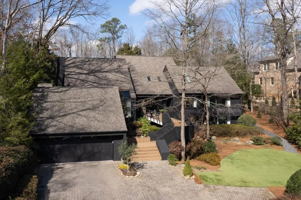 33 Spring Oaks Court, Atlanta, Georgia 30327, 5 Bedrooms Bedrooms, ,7 BathroomsBathrooms,Residential,Sold,33 Spring Oaks Court,7010218