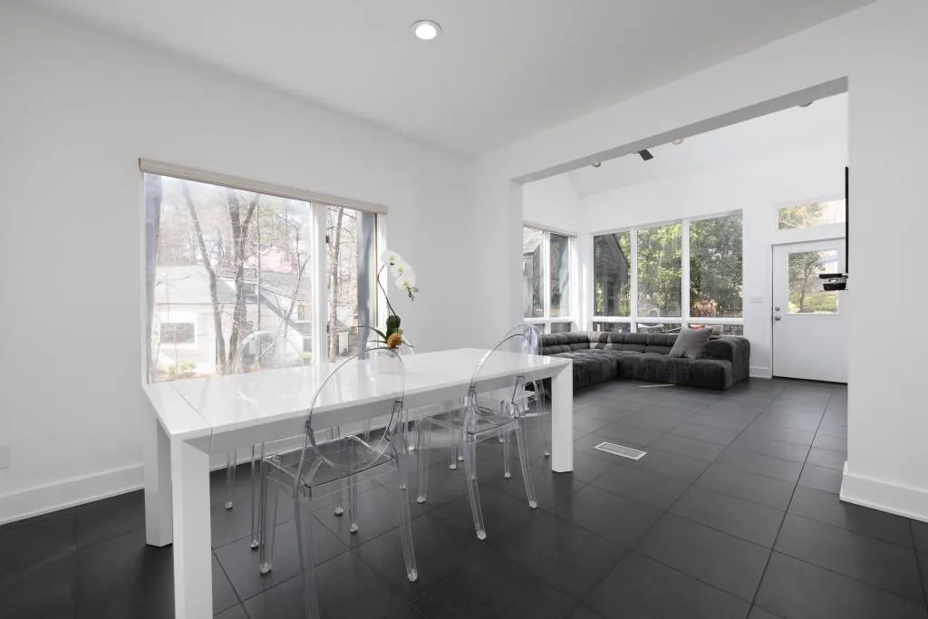 33 Spring Oaks Court, Atlanta, Georgia 30327, 5 Bedrooms Bedrooms, ,7 BathroomsBathrooms,Residential,Sold,33 Spring Oaks Court,7010218