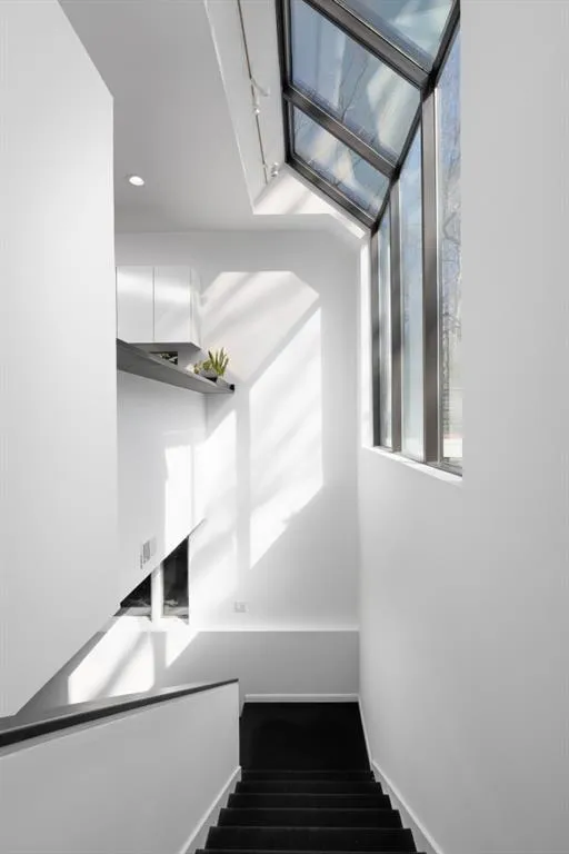 33 Spring Oaks Court, Atlanta, Georgia 30327, 5 Bedrooms Bedrooms, ,7 BathroomsBathrooms,Residential,Sold,33 Spring Oaks Court,7010218