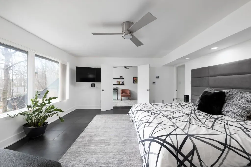 33 Spring Oaks Court, Atlanta, Georgia 30327, 5 Bedrooms Bedrooms, ,7 BathroomsBathrooms,Residential,Sold,33 Spring Oaks Court,7010218