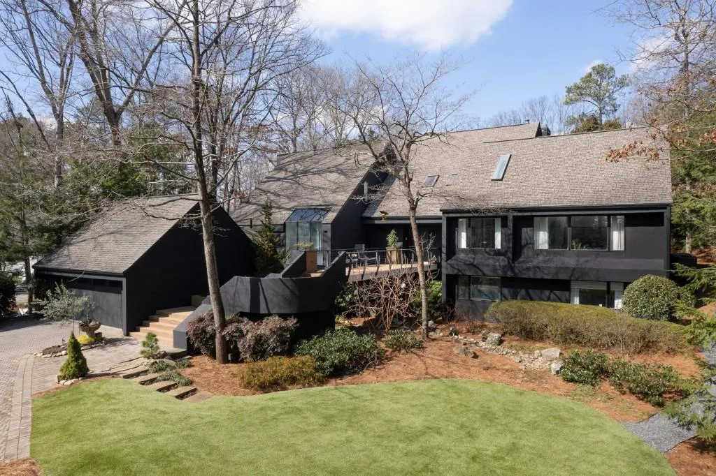 33 Spring Oaks Court, Atlanta, Georgia 30327, 5 Bedrooms Bedrooms, ,7 BathroomsBathrooms,Residential,Sold,33 Spring Oaks Court,7010218