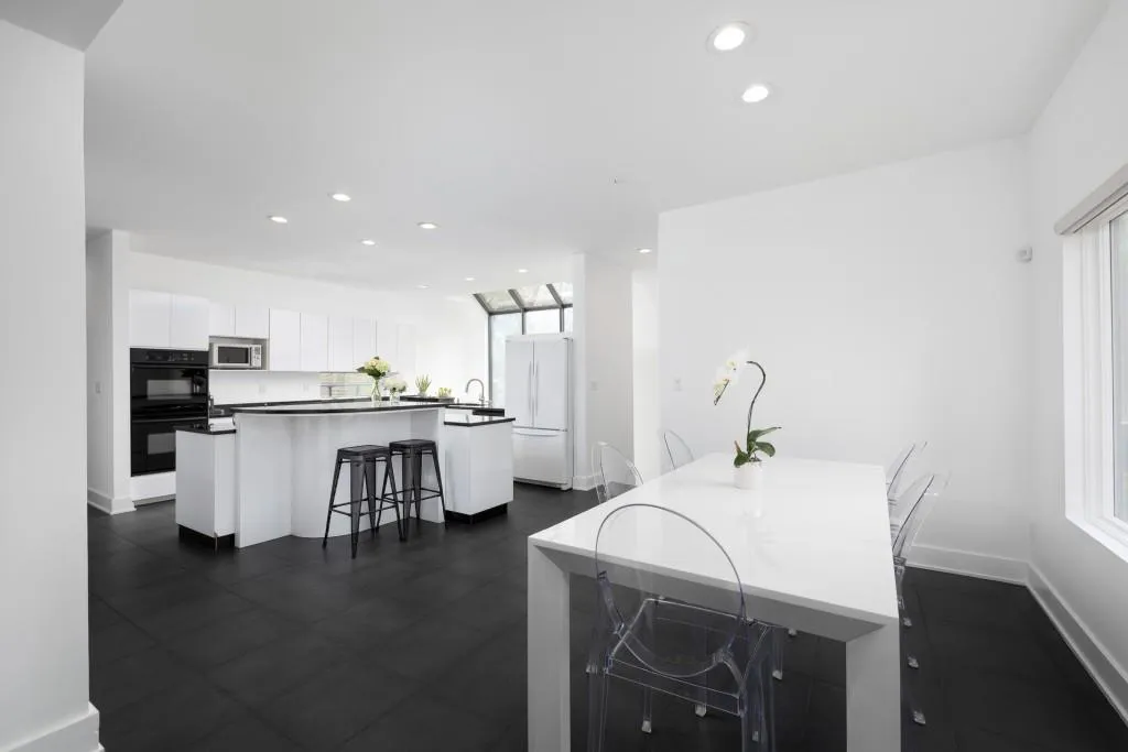 33 Spring Oaks Court, Atlanta, Georgia 30327, 5 Bedrooms Bedrooms, ,7 BathroomsBathrooms,Residential,Sold,33 Spring Oaks Court,7010218