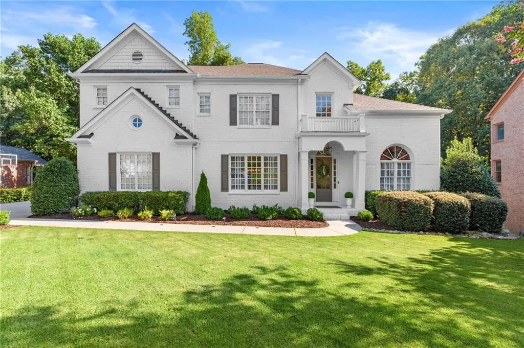 235 Lake Summit View, Atlanta, Georgia 30342, 6 Bedrooms Bedrooms, ,5 BathroomsBathrooms,Residential,For Sale,235 Lake Summit View,7670888