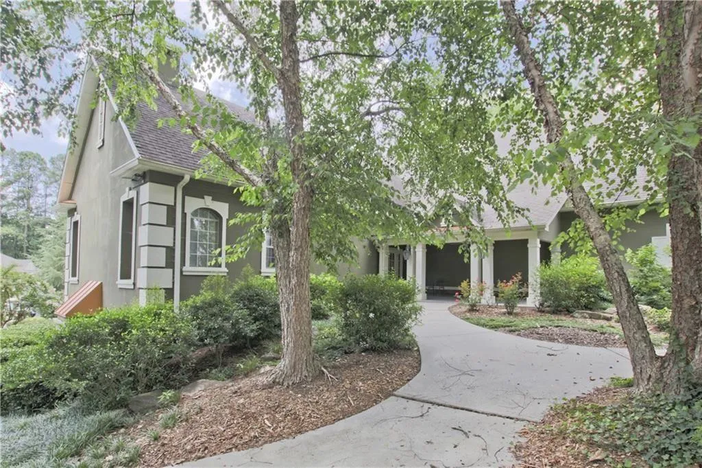 6900 Roswell Road Unit M3, Atlanta, Georgia 30328, 2 Bedrooms Bedrooms, ,2 BathroomsBathrooms,Residential,Sold,6900 Roswell Road Unit M3,5942322