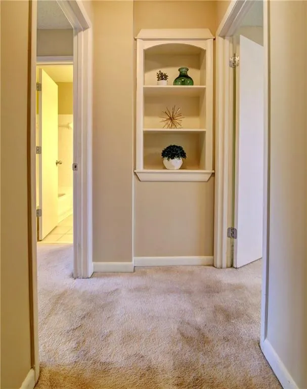 6900 Roswell Road Unit M3, Atlanta, Georgia 30328, 2 Bedrooms Bedrooms, ,2 BathroomsBathrooms,Residential,Sold,6900 Roswell Road Unit M3,5942322