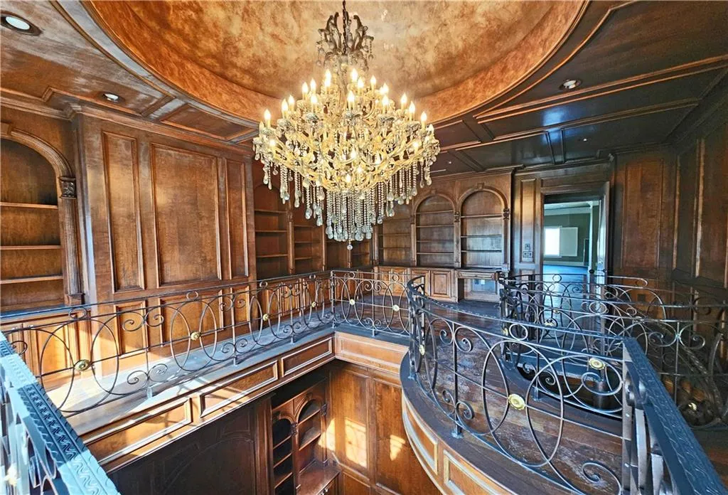 4561 Northside Drive NW, Sandy Springs, Georgia 30327, 7 Bedrooms Bedrooms, ,7 BathroomsBathrooms,Residential,Sold,4561 Northside Drive NW,7348063