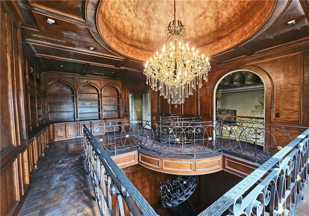 4561 Northside Drive NW, Sandy Springs, Georgia 30327, 7 Bedrooms Bedrooms, ,7 BathroomsBathrooms,Residential,Sold,4561 Northside Drive NW,7348063