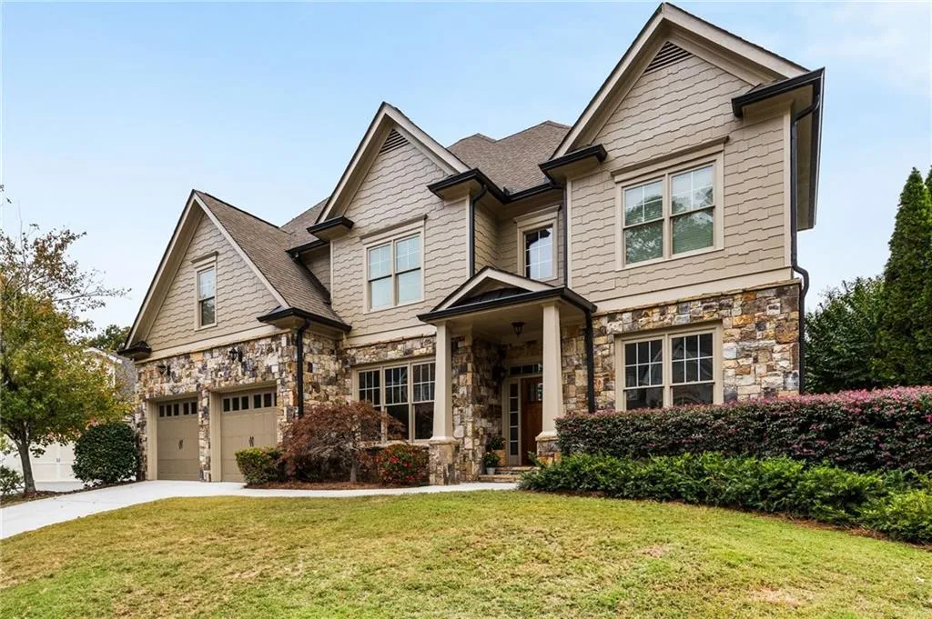 105 Windsor Cove, Atlanta, Georgia 30328, 4 Bedrooms Bedrooms, ,4 BathroomsBathrooms,Residential,Sold,105 Windsor Cove,7478615