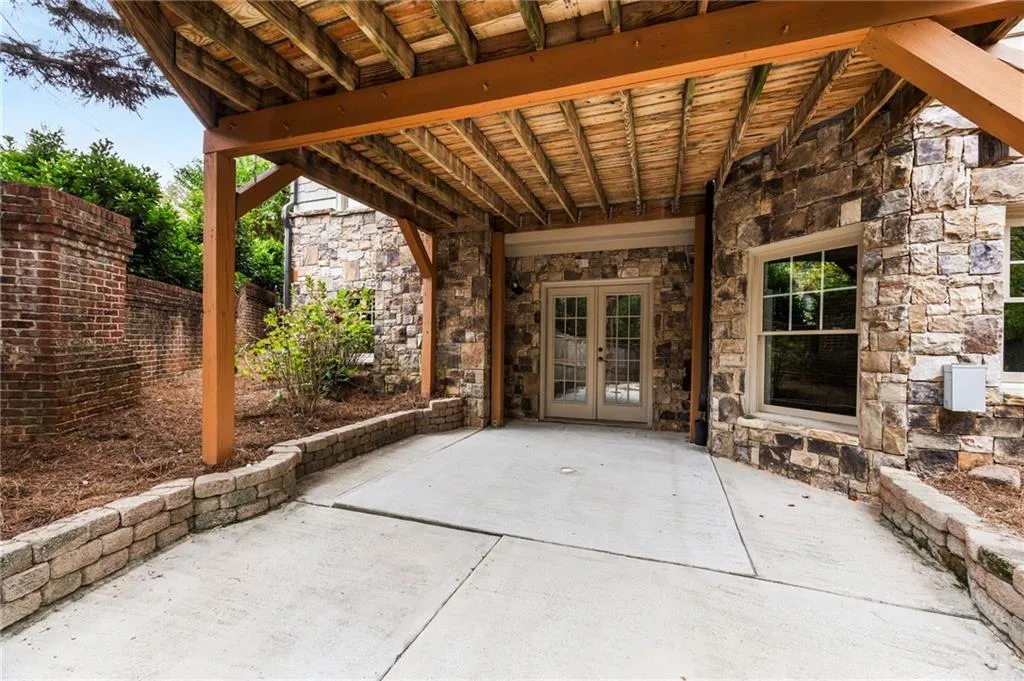 105 Windsor Cove, Atlanta, Georgia 30328, 4 Bedrooms Bedrooms, ,4 BathroomsBathrooms,Residential,Sold,105 Windsor Cove,7478615