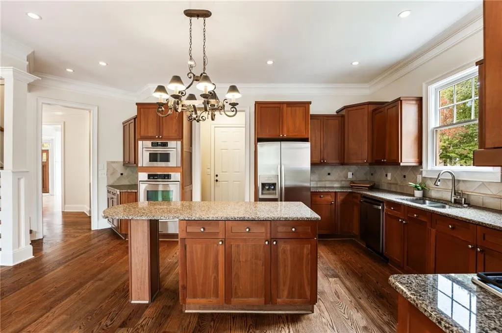 105 Windsor Cove, Atlanta, Georgia 30328, 4 Bedrooms Bedrooms, ,4 BathroomsBathrooms,Residential,Sold,105 Windsor Cove,7478615