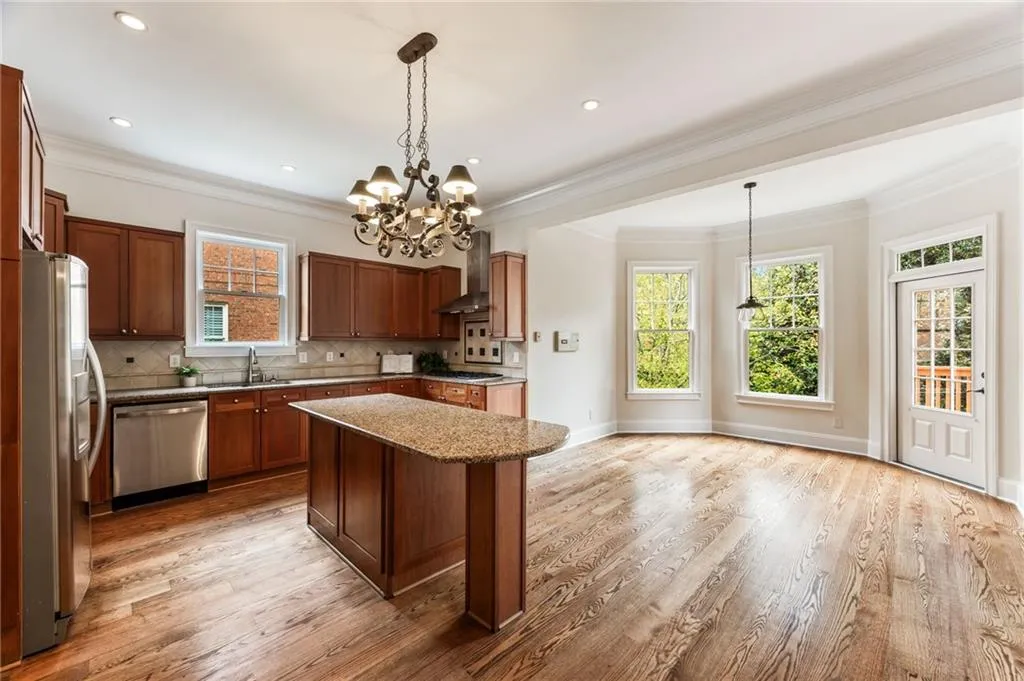 105 Windsor Cove, Atlanta, Georgia 30328, 4 Bedrooms Bedrooms, ,4 BathroomsBathrooms,Residential,Sold,105 Windsor Cove,7478615