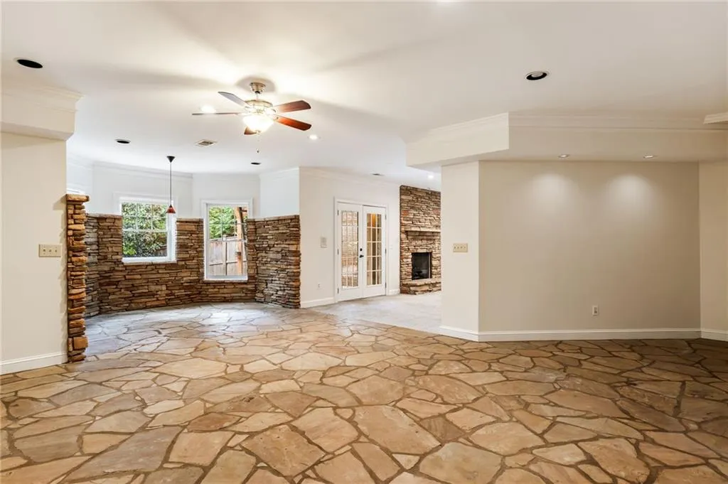 105 Windsor Cove, Atlanta, Georgia 30328, 4 Bedrooms Bedrooms, ,4 BathroomsBathrooms,Residential,Sold,105 Windsor Cove,7478615