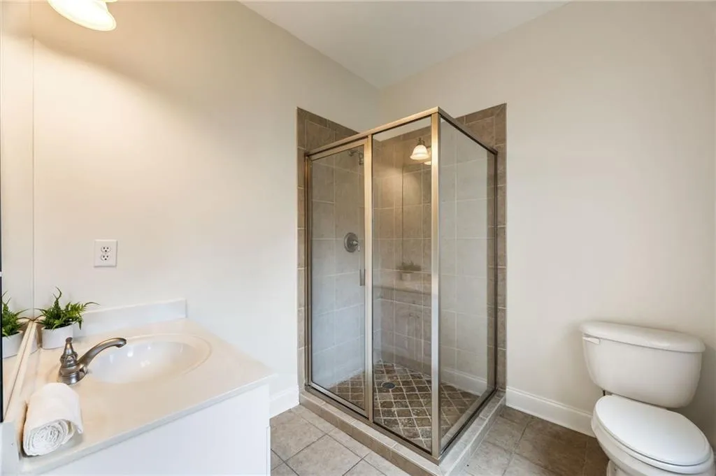 105 Windsor Cove, Atlanta, Georgia 30328, 4 Bedrooms Bedrooms, ,4 BathroomsBathrooms,Residential,Sold,105 Windsor Cove,7478615