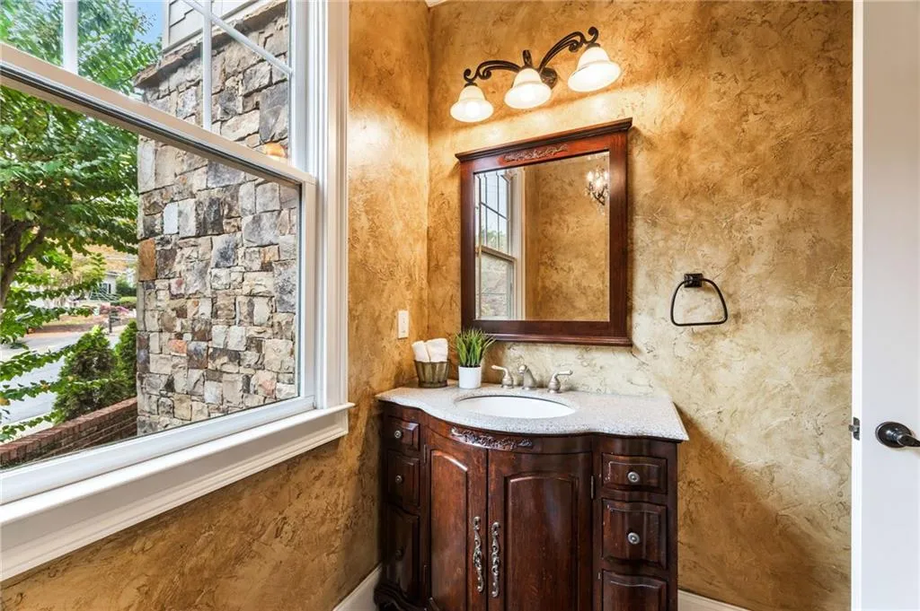105 Windsor Cove, Atlanta, Georgia 30328, 4 Bedrooms Bedrooms, ,4 BathroomsBathrooms,Residential,Sold,105 Windsor Cove,7478615